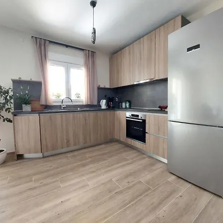 Apartment Pine