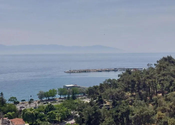 Pine شقة كافالا